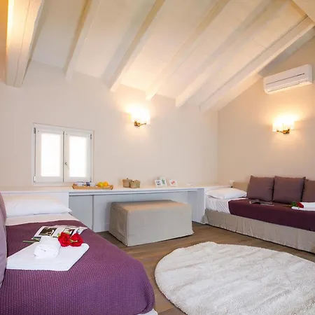 Sleeps 8 Pool Air Con Villa *